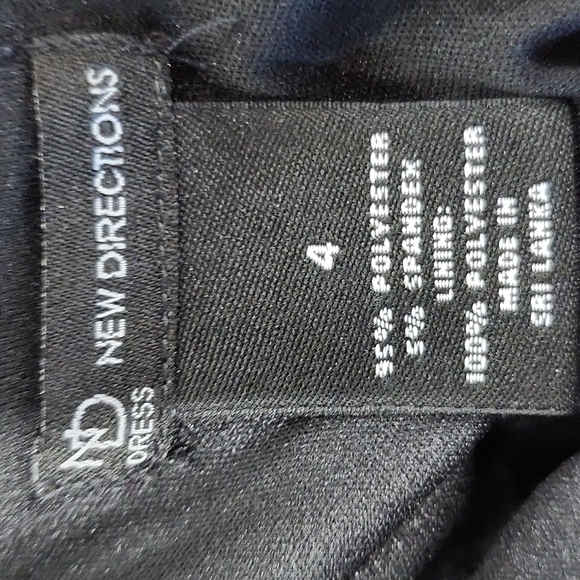 New Directions Bold Zebra Print Dress with Pink Flower | Size 4 - Picture 7 of 7